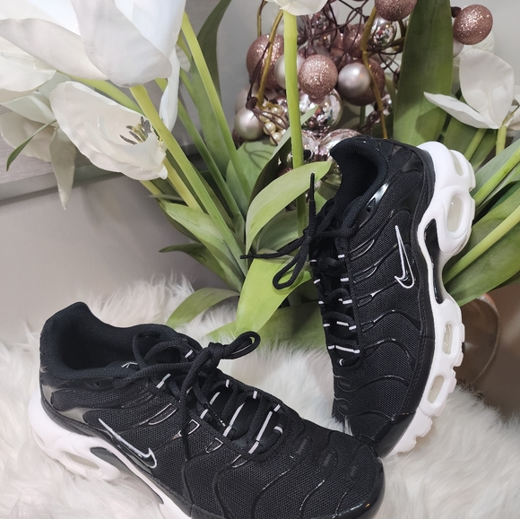 Nike Air Max PlusWomen's Shoes brand new - Picture 3 of 12